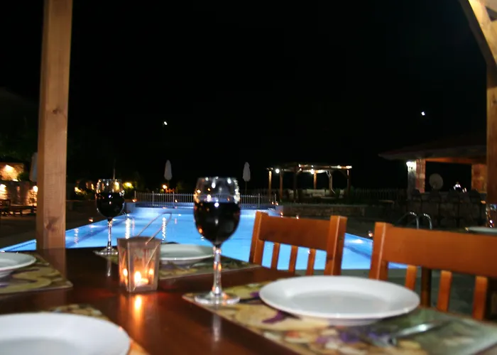 Ataviros 2* Émbonas