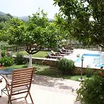 Ataviros Apartmanhotel