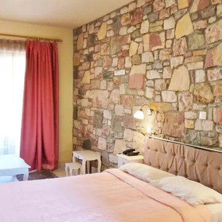 Ataviros 2* Émbonas