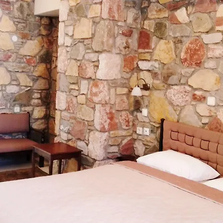 Ataviros 아파트호텔