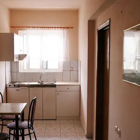 Ataviros 아파트호텔