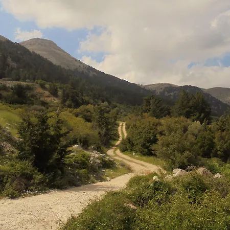 Ataviros 아파트호텔 2*