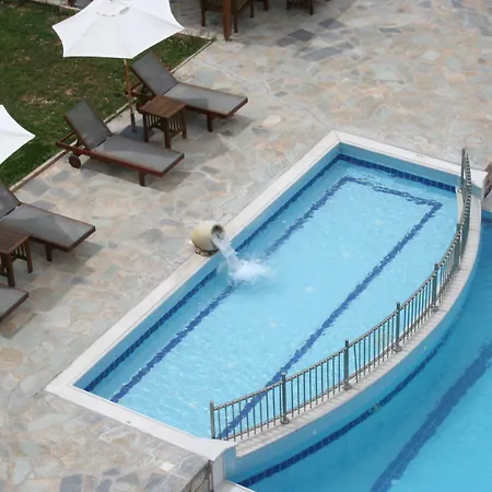 Ataviros 아파트호텔 2*