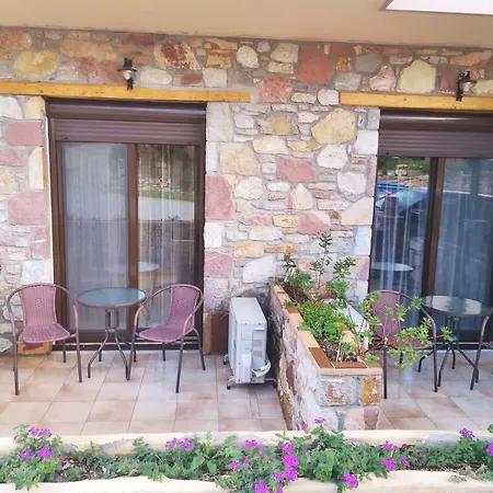 αττάβυρος Ξενοδοχείο με διαμερίσματα 2*