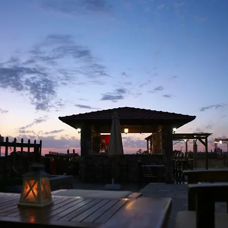 Ataviros Aparthotel Émbonas