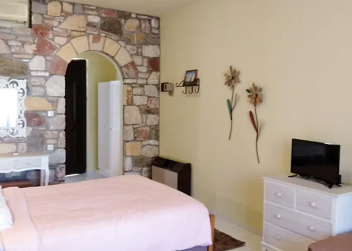 Hotel de apartamente Ataviros 2*