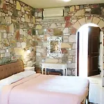 Ataviros Aparthotel
