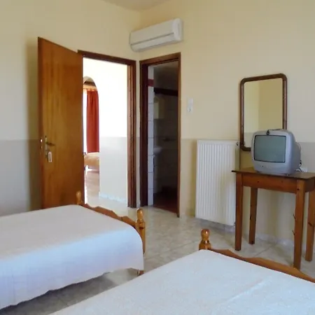 Ataviros 2* Émbonas