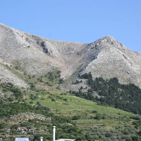 Ataviros Émbonasz