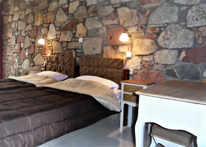 阿塔维罗斯酒店 2* Émbonas