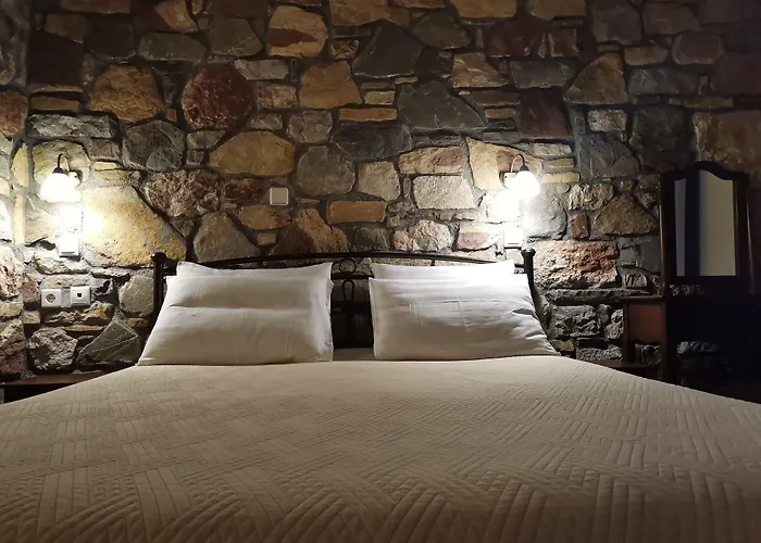 阿塔维罗斯酒店 2*